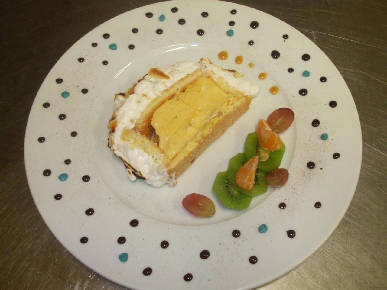Le Relais Hotel Saint-Quentin-les-Anges Екстериор снимка